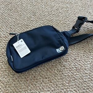 Lululemon Everywhere Belt Bag Large